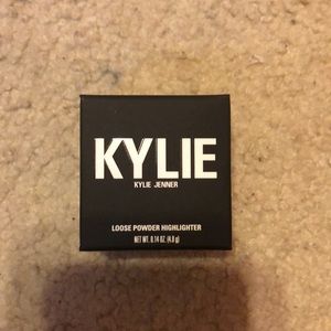 Kylie cosmetics ultra glow highlighter (Tahiti)
